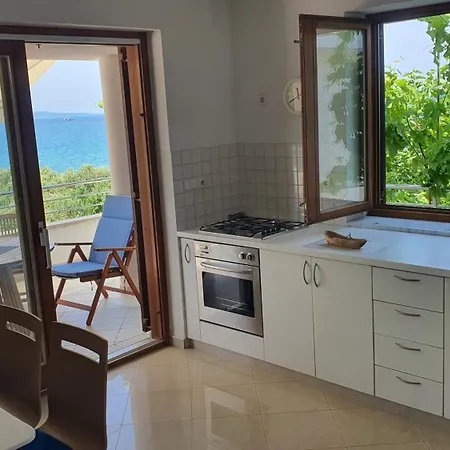 Coast Secluded House With Heated Pool