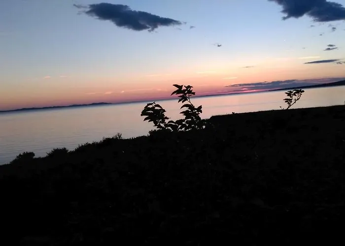 Coast Secluded House With Heated Pool * Privlaka (Zadar)