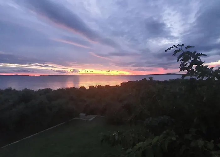 Coast Secluded House With Heated Pool Вилла