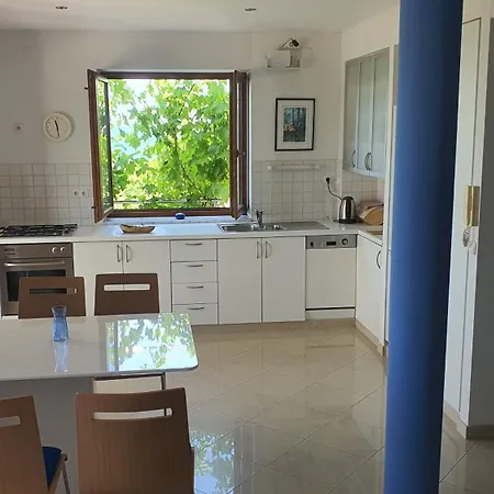 Coast Secluded House With Heated Pool Villa *