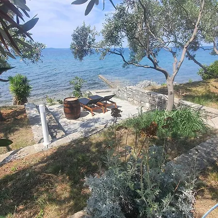 Coast Secluded House With Heated Pool Privlaka
