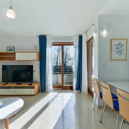 Coast Secluded House With Heated Pool Villa *