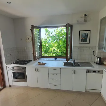 Coast Secluded House With Heated Pool *