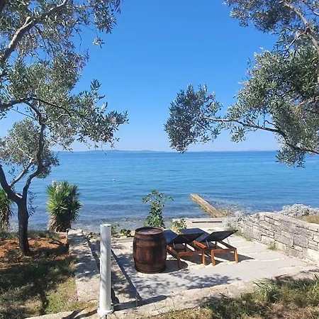 Coast Secluded House With Heated Pool Villa
